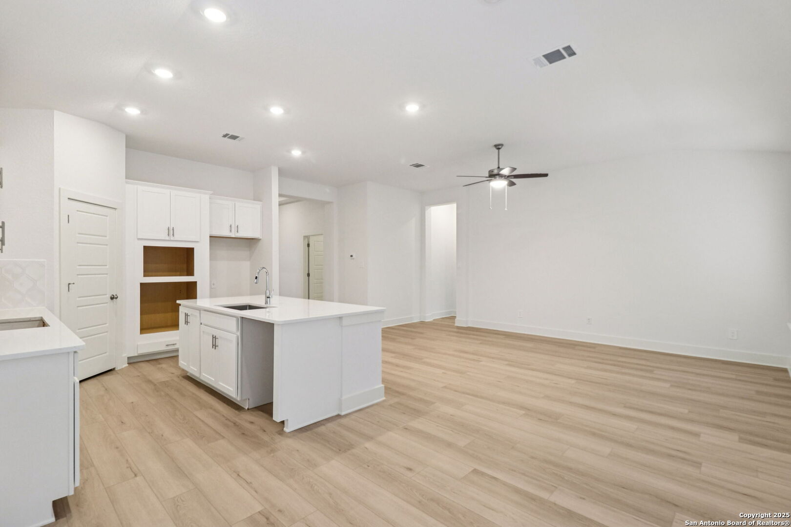 11439 Feather Vale San Antonio TX 78254