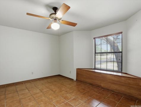 2703 Oak Haven San Marcos TX 78666