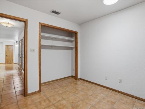 2703 Oak Haven San Marcos TX 78666