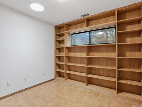 2703 Oak Haven San Marcos TX 78666