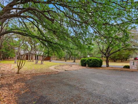 2703 Oak Haven San Marcos TX 78666