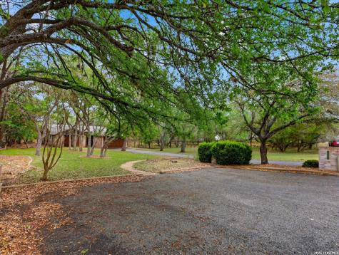 2703 Oak Haven San Marcos TX 78666