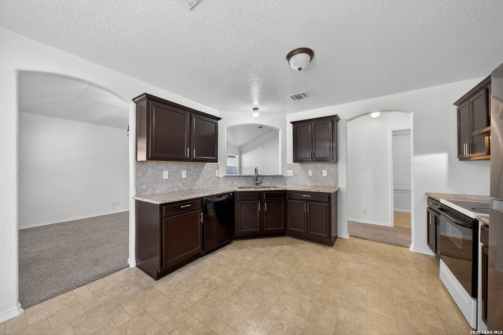 2207 Opelousas Trail San Antonio TX 78245