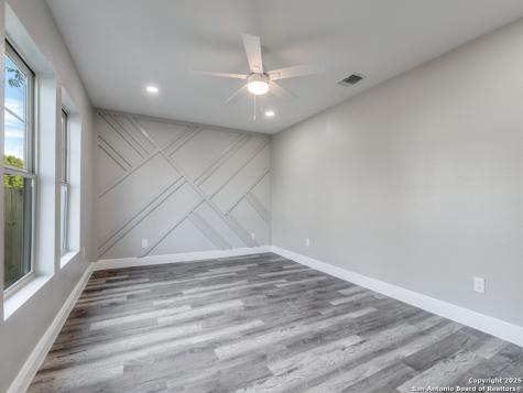 930 Schley Avenue San Antonio TX 78210
