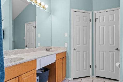 7031 Quail Wilde San Antonio TX 78250