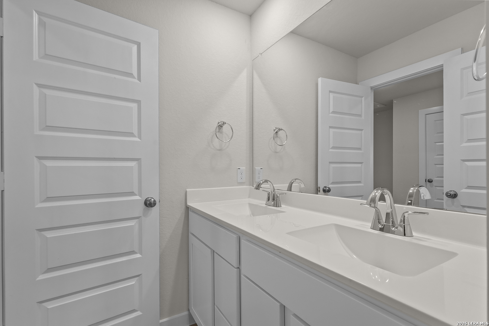 2306 Crisp Glen San Antonio TX 78224