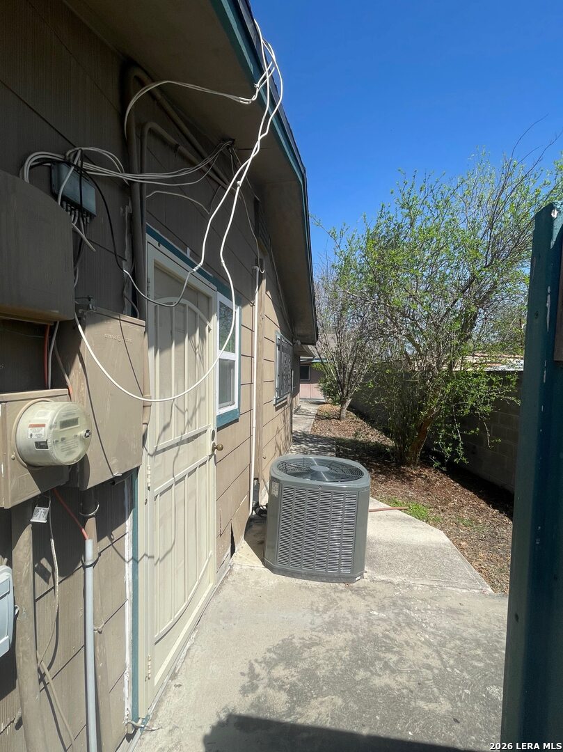 4830 Castle Bridge San Antonio TX 78218