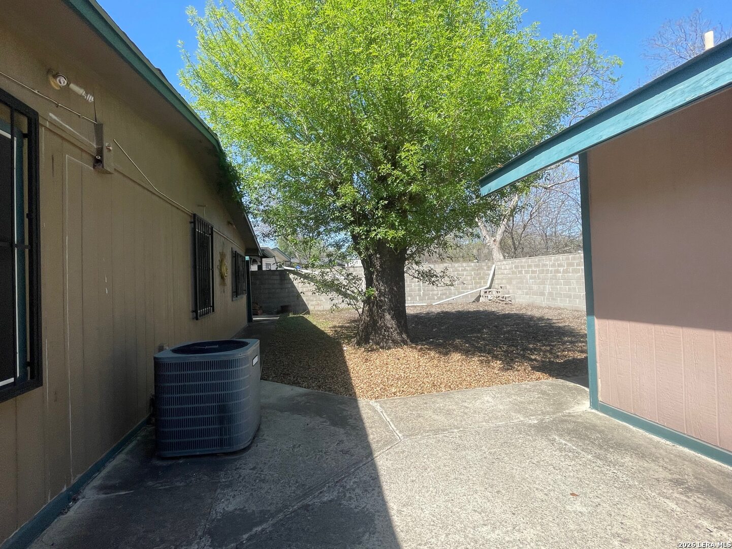 4830 Castle Bridge San Antonio TX 78218