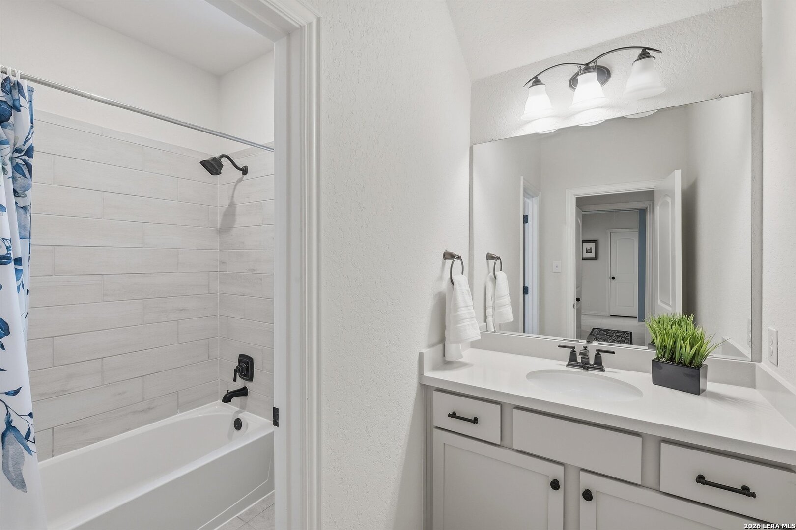 2216 Bluestem New Braunfels TX 78132