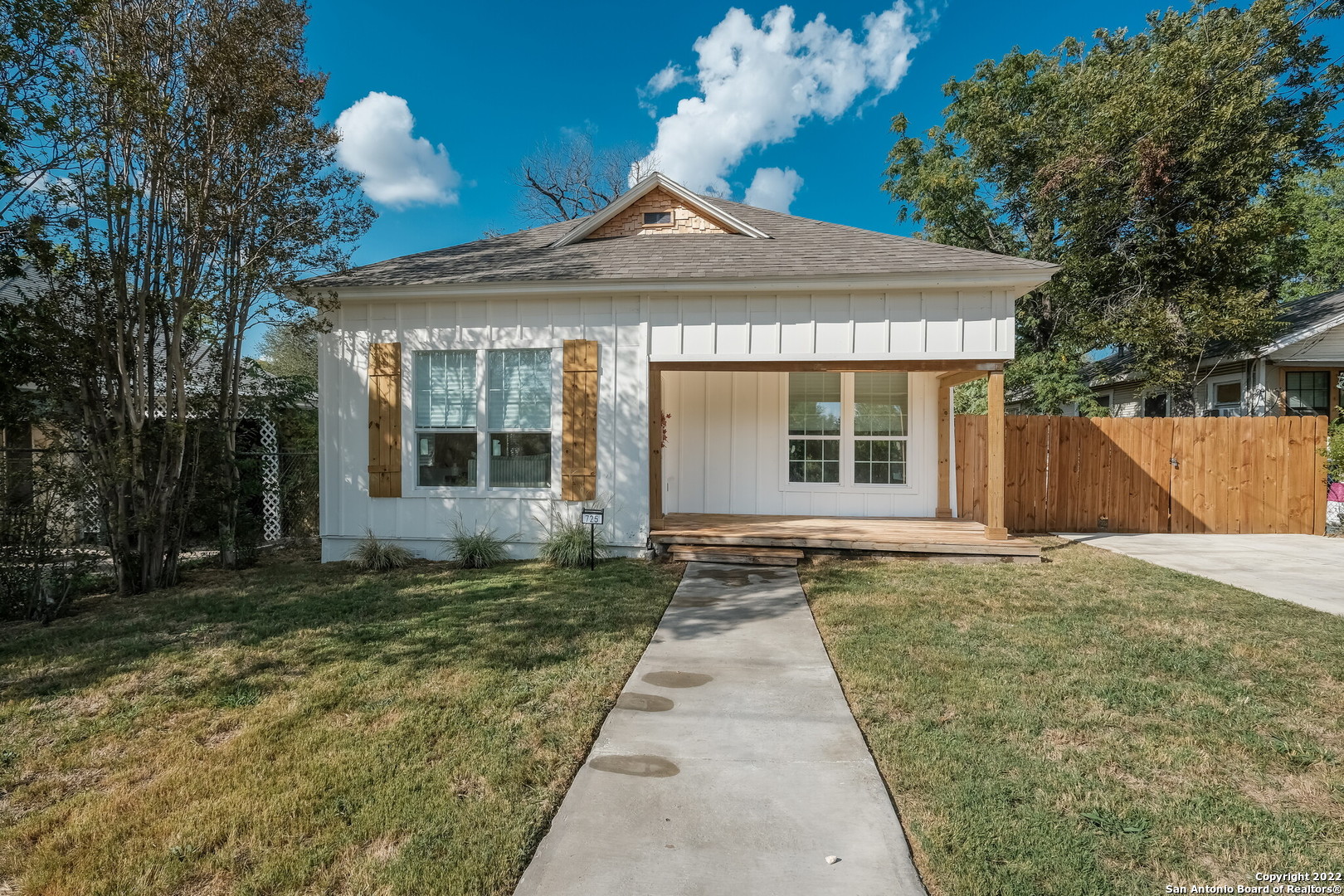 725 Westfall Avenue San Antonio TX 78210