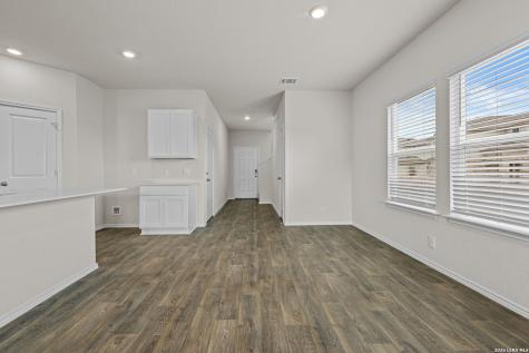 196 Western Gull Drive San Antonio TX 78253