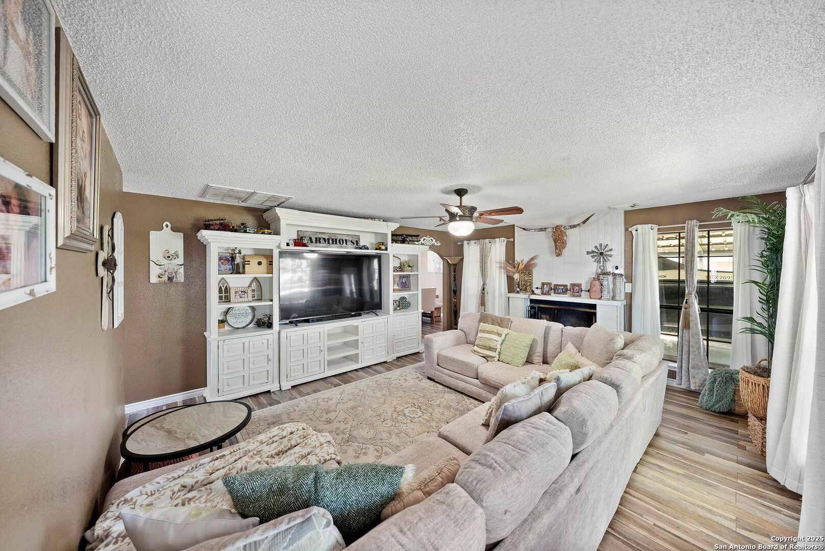 1506 D Street Floresville TX 78114
