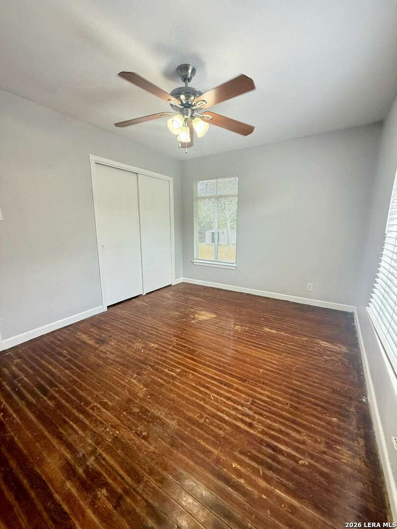 127 Cyril Drive San Antonio TX 78218