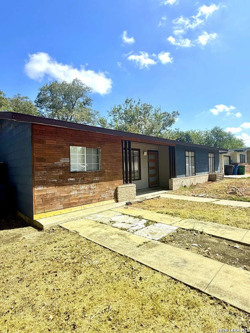 127 Cyril Drive San Antonio TX 78218