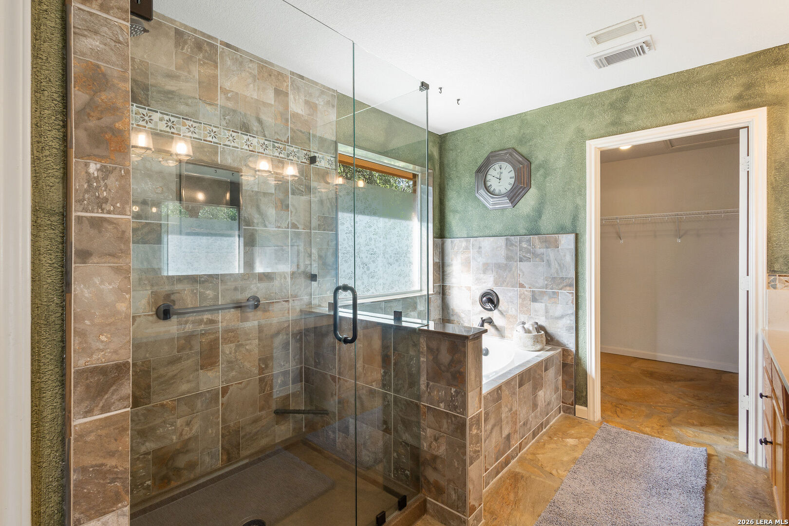 900 Charter Oak Canyon Lake TX 78133
