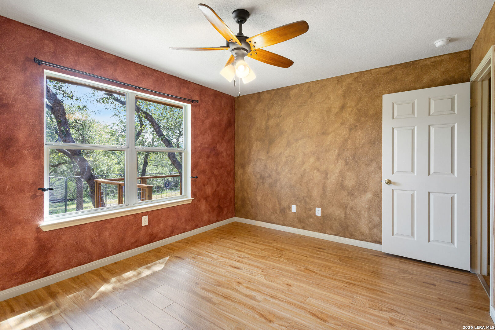 900 Charter Oak Canyon Lake TX 78133