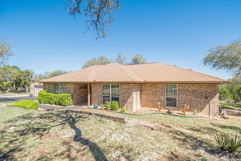 900 Charter Oak Canyon Lake TX 78133