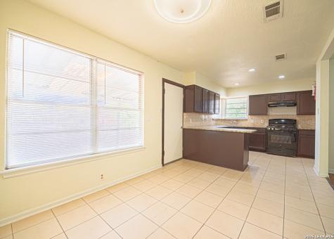 243 Maplewood Lane San Antonio TX 78216