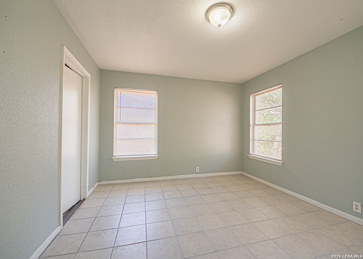 243 Maplewood Lane San Antonio TX 78216