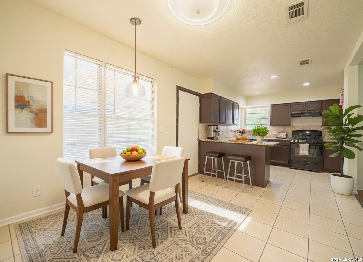 243 Maplewood Lane San Antonio TX 78216