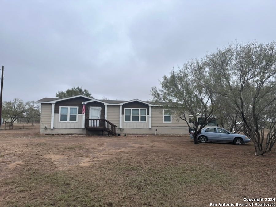 426 County Road 2755 Bigfoot TX 78005