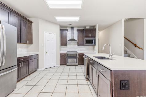 8715 Sandia Circle Helotes TX 78023