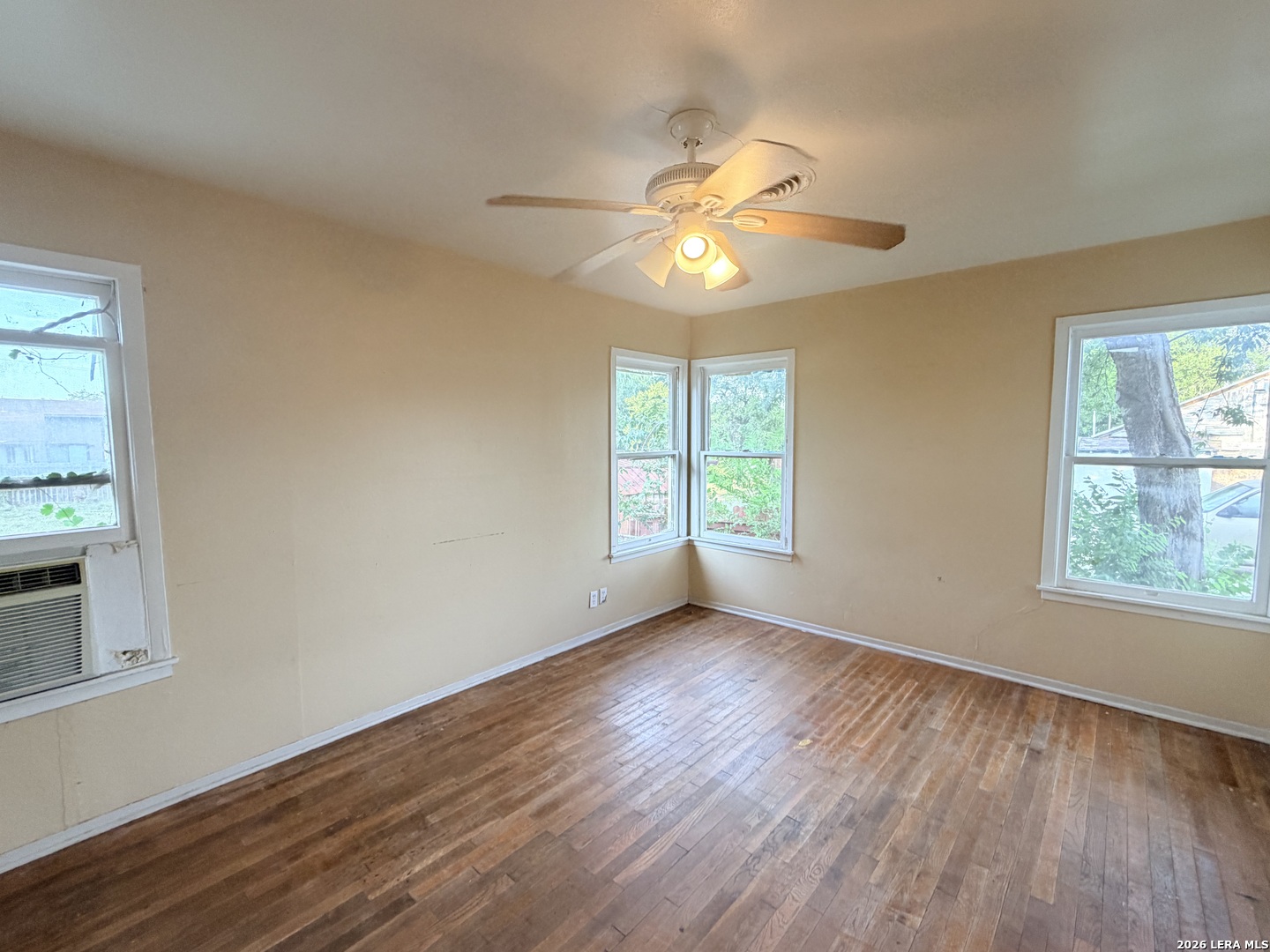 321 Mary San Antonio TX 78214