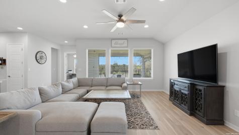 1370 Sahms New Braunfels TX 78132