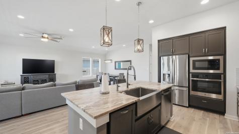 1370 Sahms New Braunfels TX 78132