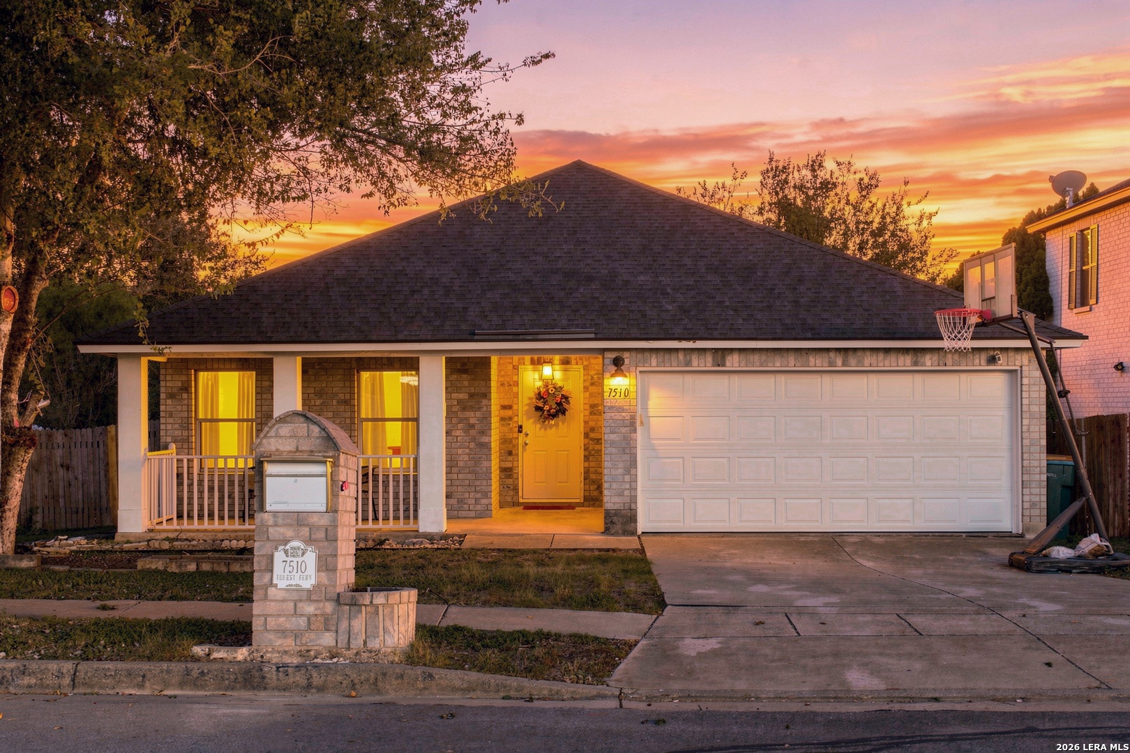 7510 Forest Fern Live Oak TX 78233
