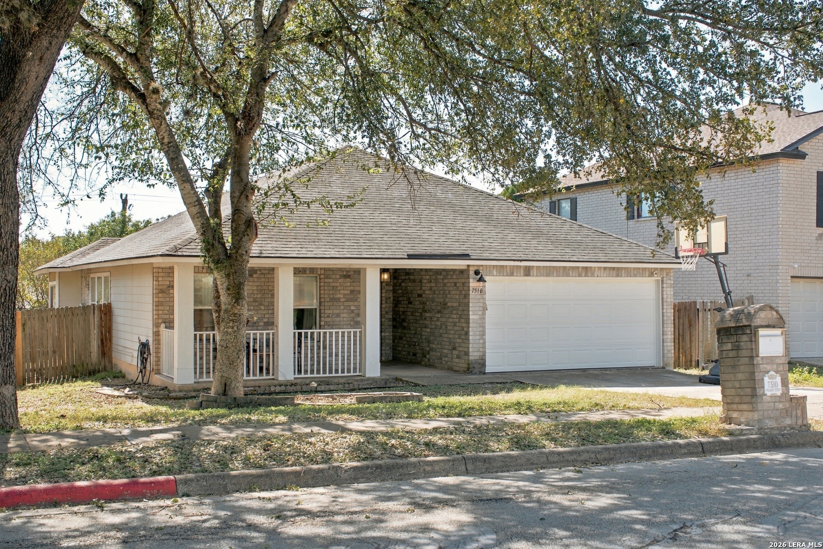7510 Forest Fern Live Oak TX 78233
