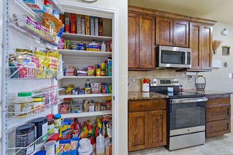 776 Crestview Floresville TX 78114