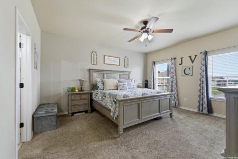 776 Crestview Floresville TX 78114