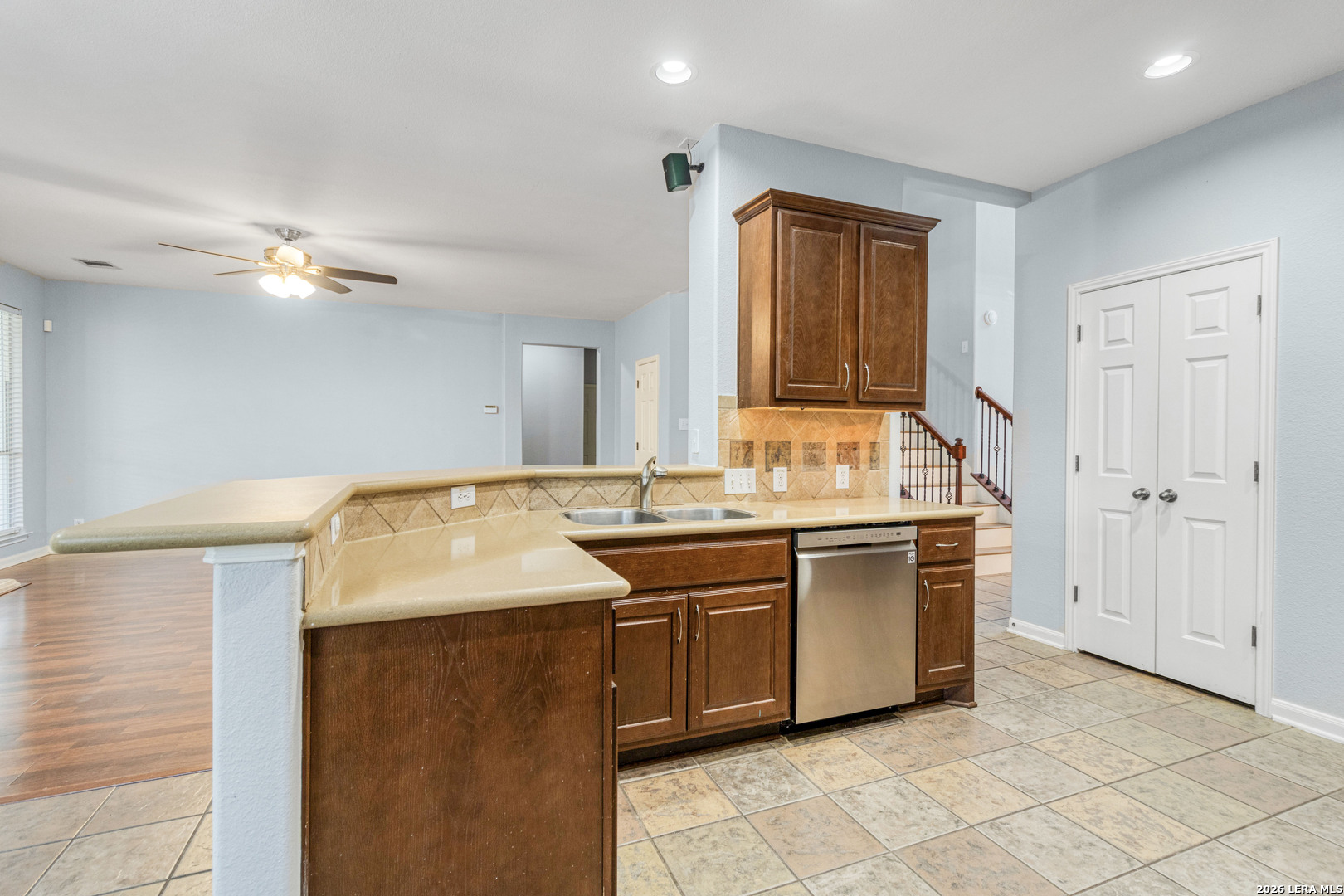 9116 Perdernales Rio Helotes TX 78023