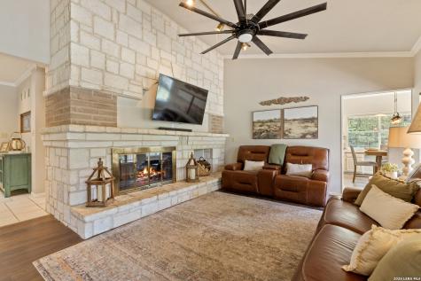 27240 Boerne Glen Boerne TX 78006