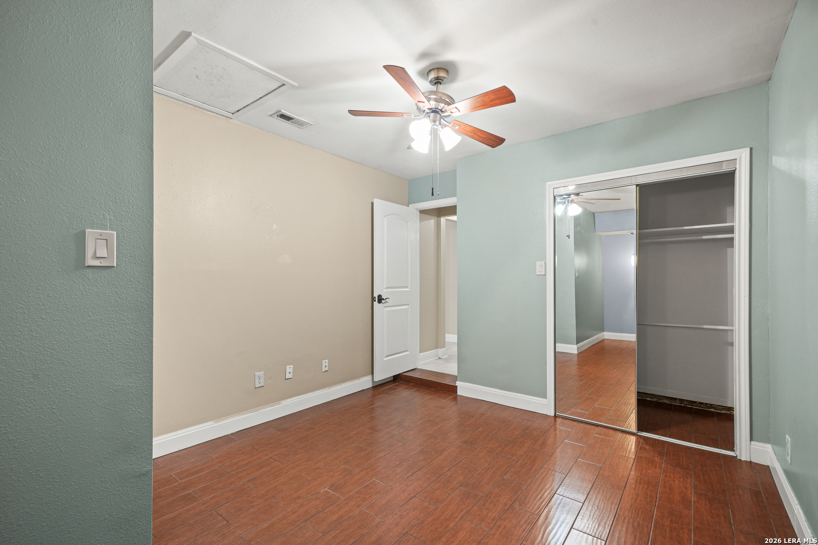 5216 Vinecrest Circle Kirby TX 78219