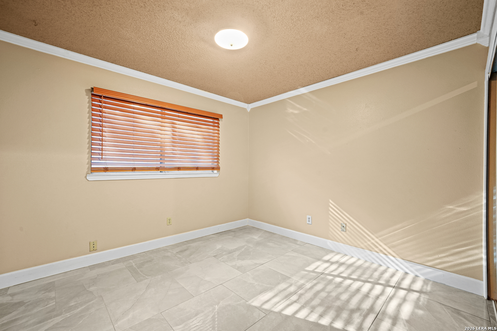 5216 Vinecrest Circle Kirby TX 78219
