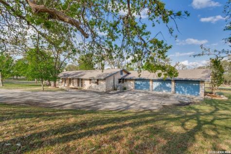 212 Kendall Oaks Drive Boerne TX 78006