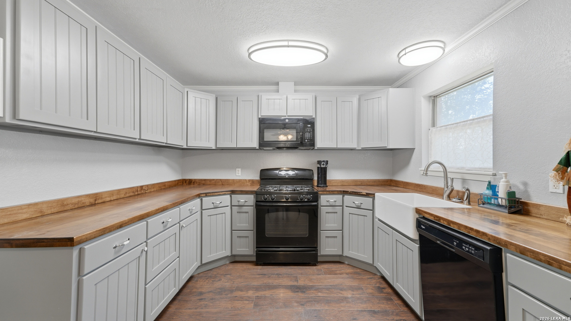 122 W Hutchins Place San Antonio TX 78221