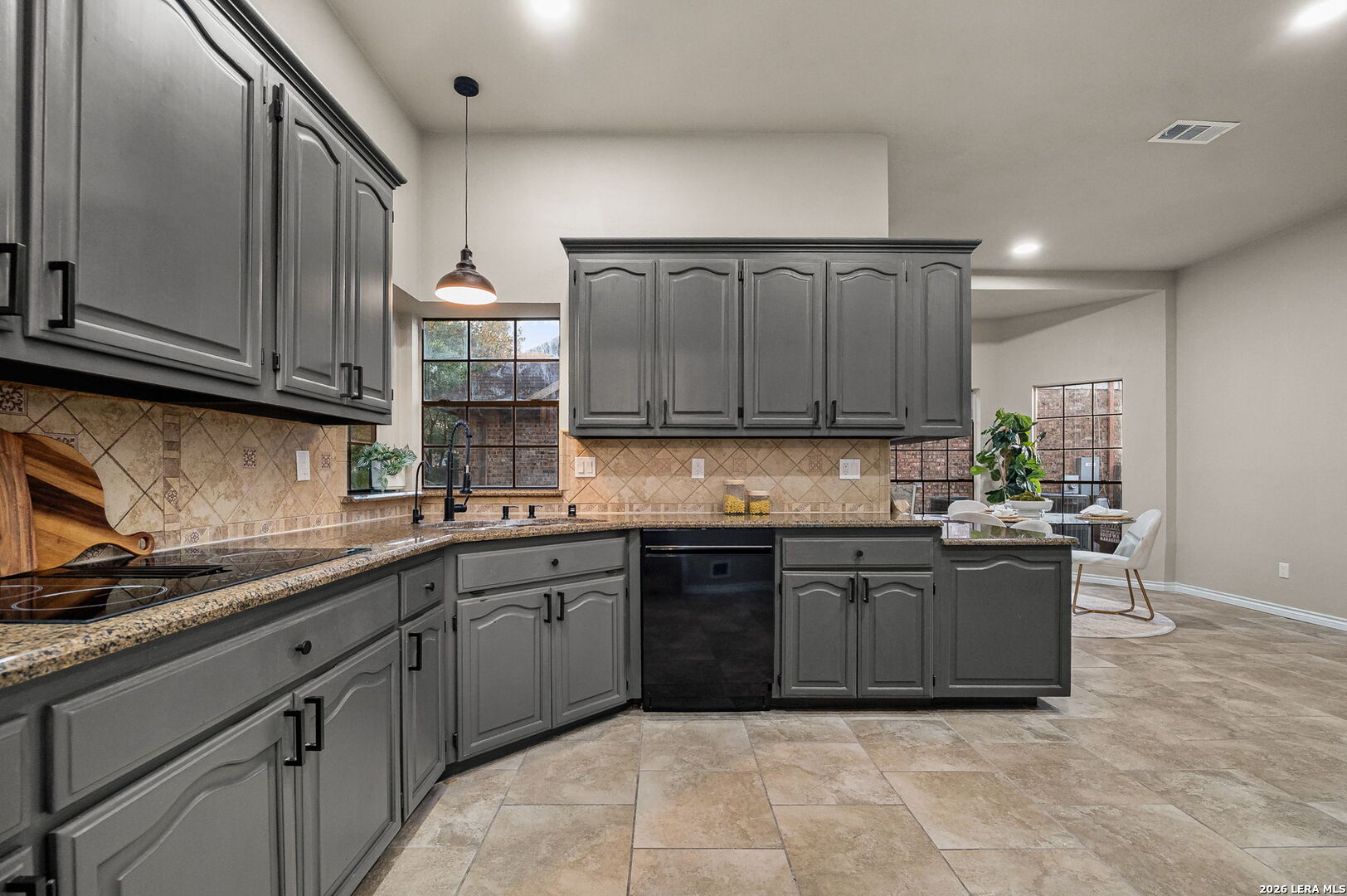1218 Summit Creek San Antonio TX 78258