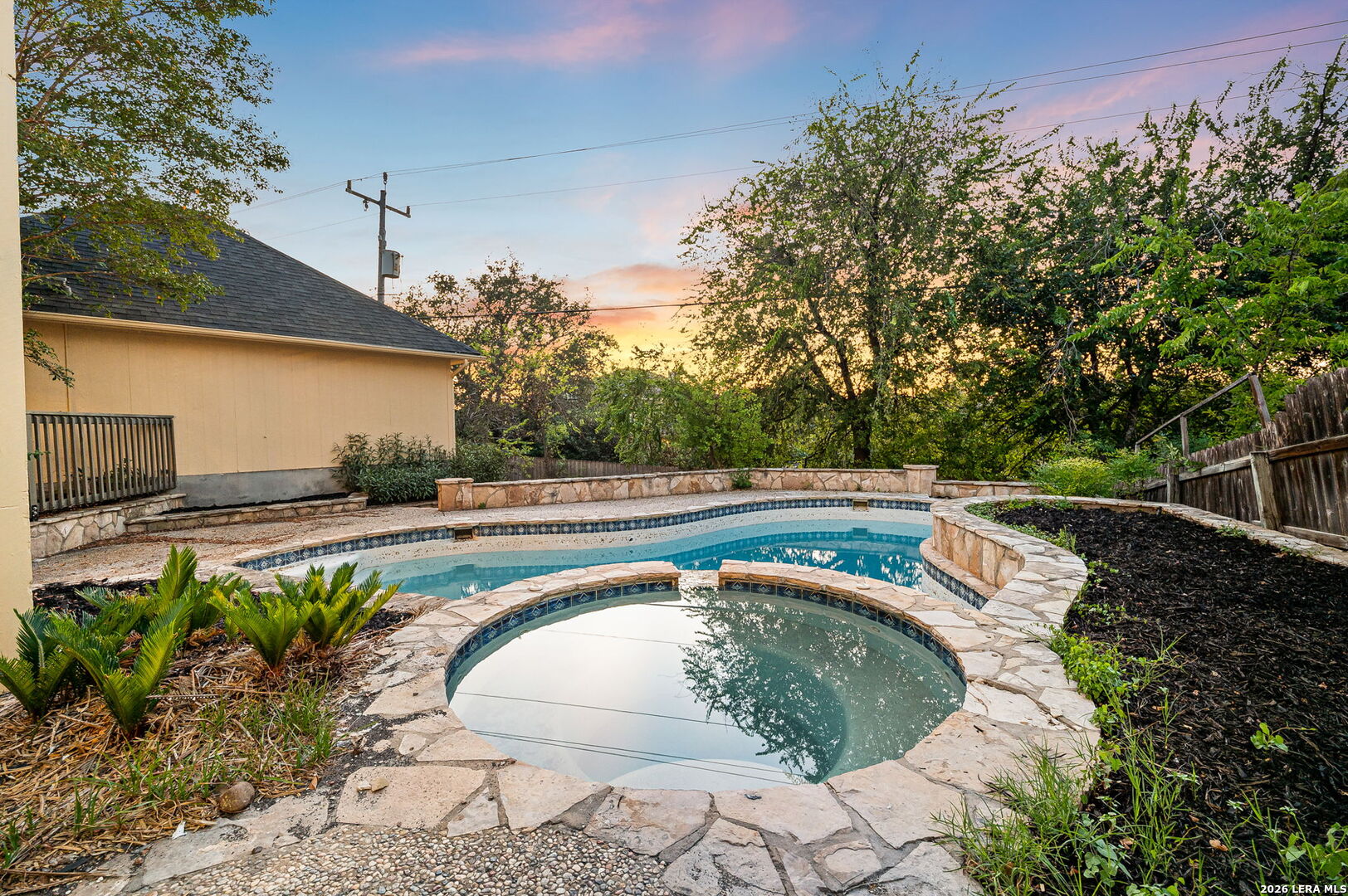 1218 Summit Creek San Antonio TX 78258