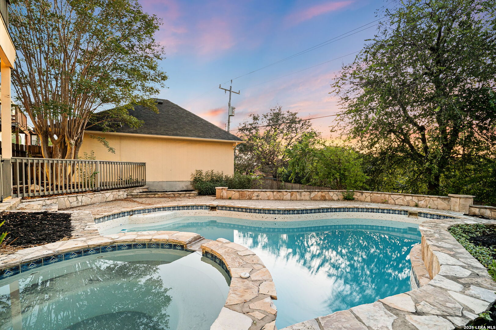 1218 Summit Creek San Antonio TX 78258