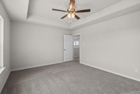 30 Log Cabin Way Poteet TX 78065