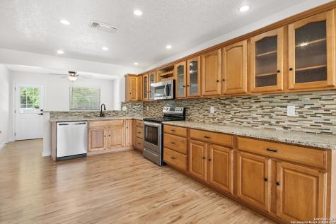 2044 Medina Highway Kerrville TX 78028