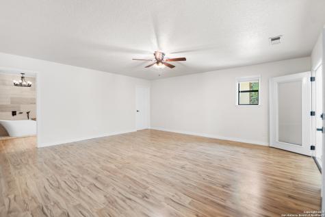 2044 Medina Highway Kerrville TX 78028