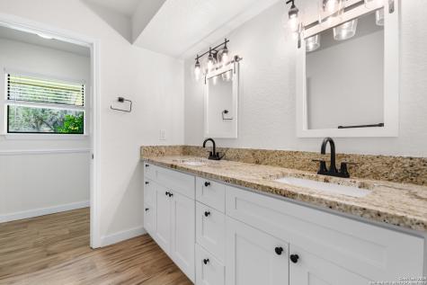 2044 Medina Highway Kerrville TX 78028
