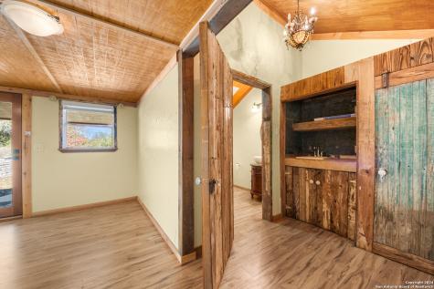 2044 Medina Highway Kerrville TX 78028