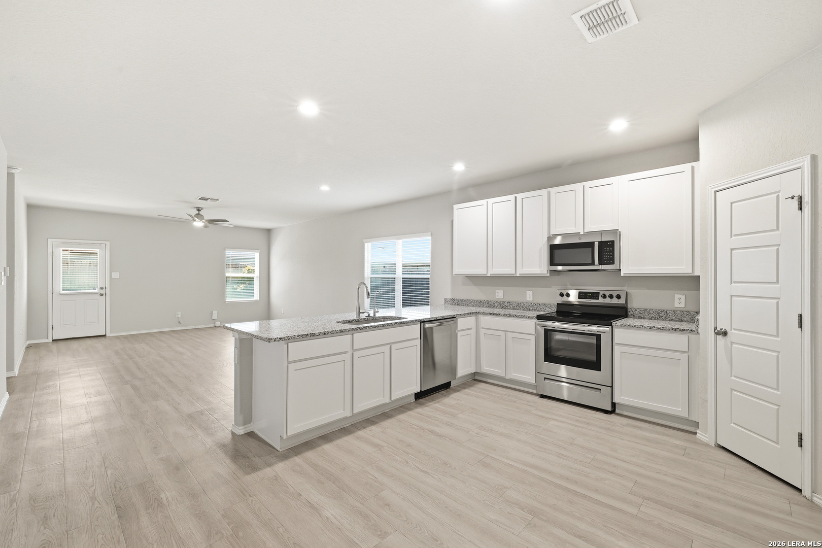 7334 Capricorn Way Converse TX 78109