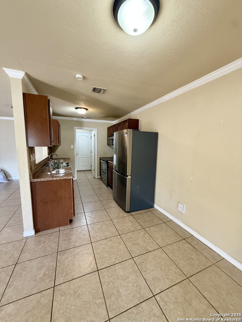 5731 Timber Bend San Antonio TX 78238