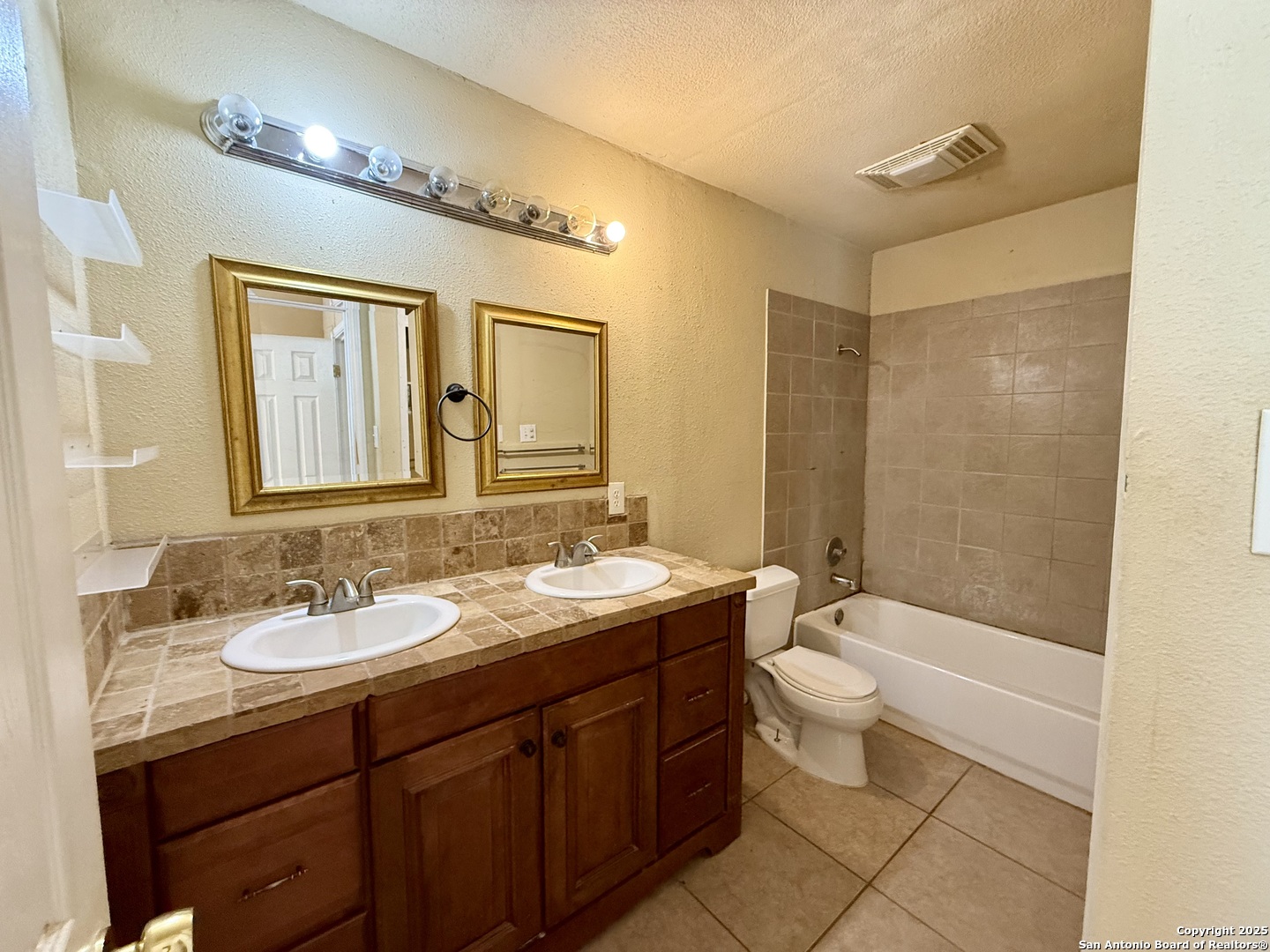 5731 Timber Bend San Antonio TX 78238